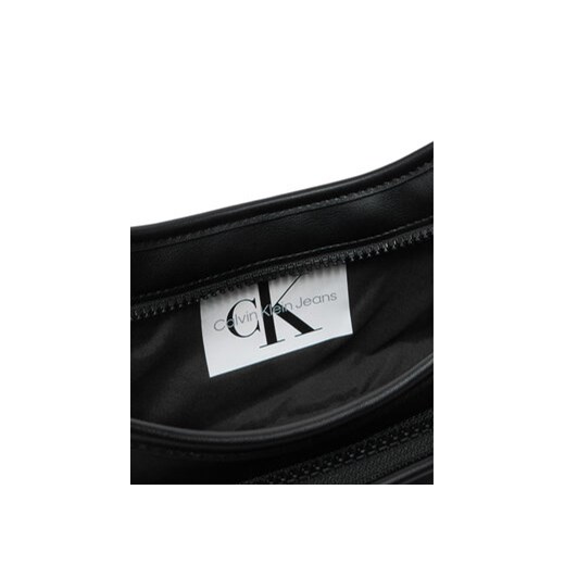 Torebka Calvin Klein Jeans Ck Shoulder Bag IU0IU00696 Czarny 00 eobuwie.pl