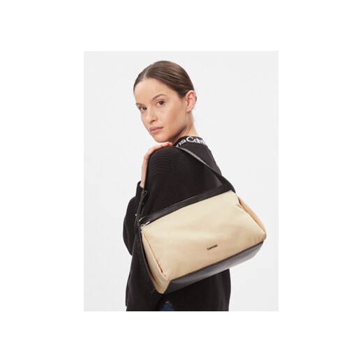 Torebka Calvin Klein Jeans Gracie Shoulder Bag_Canvas K60K611455 Beżowy 00 eobuwie.pl