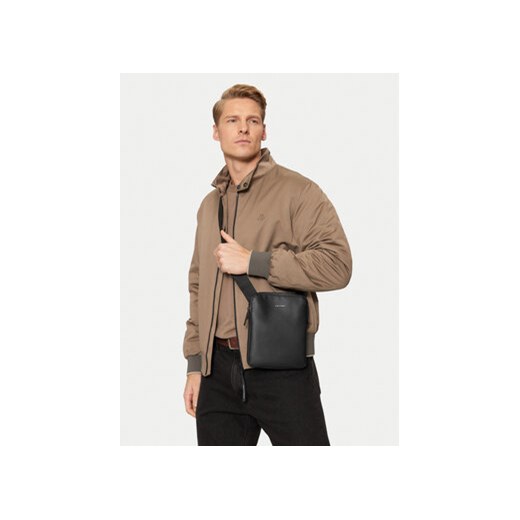 Saszetka Calvin Klein Ck Must Flatpack K50K512767 Czarny Calvin Klein OS eobuwie.pl