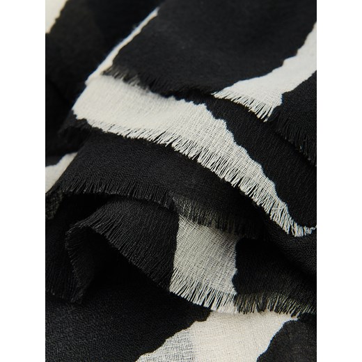 Reserved - Wzorzysty szal - czarny Reserved ONE SIZE Reserved