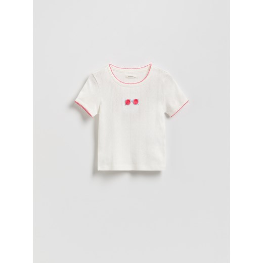 Reserved - T-shirt z haftem - złamana biel Reserved 86 (12-18 m.) Reserved
