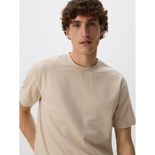 Reserved - Strukturalny t-shirt comfort fit - beżowy ze sklepu Reserved w kategorii T-shirty męskie - zdjęcie 181914798