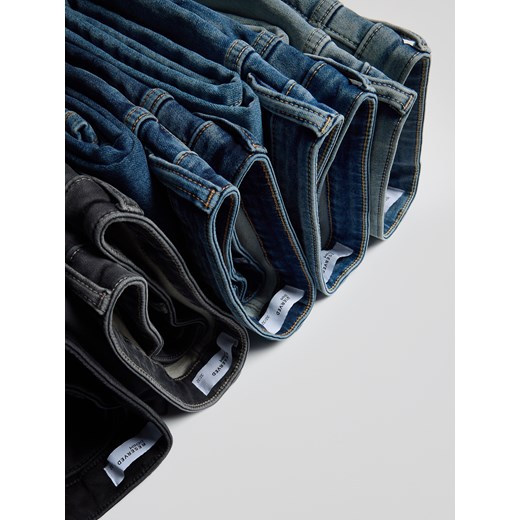 Reserved - Jeansy slim fit - niebieski ze sklepu Reserved w kategorii Jeansy męskie - zdjęcie 181914987