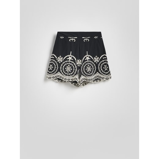 Reserved - Szorty z ażurowym haftem - czarny Reserved L Reserved
