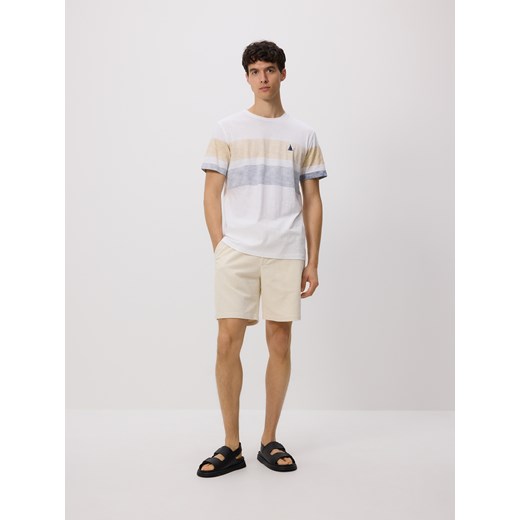 Reserved - T-shirt regular z haftem - biały Reserved XXL Reserved