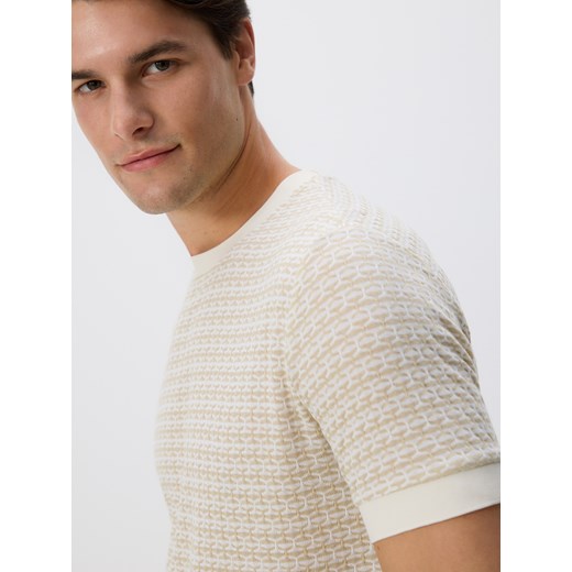 Reserved - Strukturalny t-shirt regular - beżowy ze sklepu Reserved w kategorii T-shirty męskie - zdjęcie 181918636