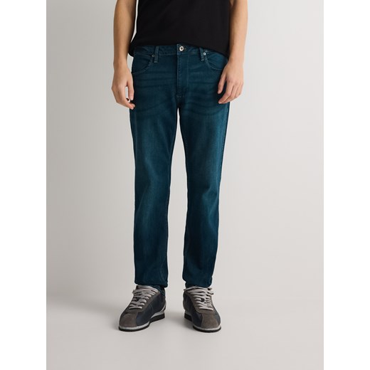 Reserved - Jeansy slim z efektem sprania - indigo jeans ze sklepu Reserved w kategorii Jeansy męskie - zdjęcie 181919159