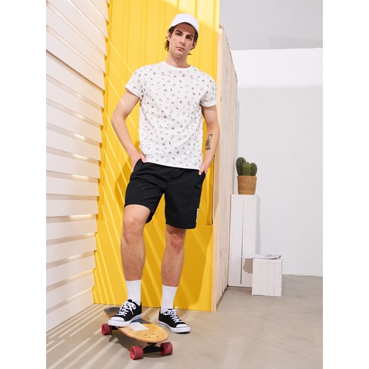 Sinsay - Koszulka z ozdobnym wzorem allover - kremowy Sinsay XS Sinsay