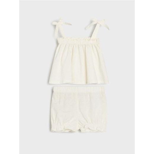 Sinsay - Komplet wykonany ze strukturalnej tkaniny - kremowy - id: 374DG-01X - marki Sinsay - 181929547 Sinsay - Komplet wykonany ze strukturalnej tkaniny - kremowy ze sklepu Sinsay w kategorii Komplety niemowlęce - zdjęcie 181929547
