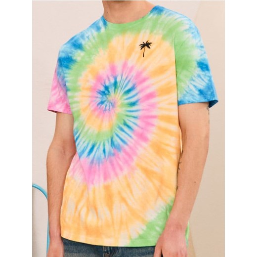 Sinsay - Koszulka tie-dye z ozdobnym napisem na plecach - wielobarwny ze sklepu Sinsay w kategorii T-shirty męskie - zdjęcie 181930096