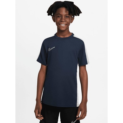 Nike Sportswear Koszulka sportowa w kolorze granatowym ze sklepu Limango Polska w kategorii T-shirty chłopięce - zdjęcie 181934729
