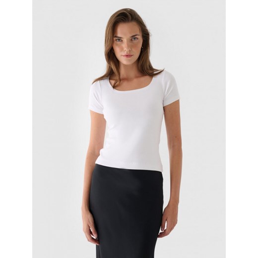 Damski t-shirt basic Outhorn OTHWAW24TTSHF2370 - biały ze sklepu Sportstylestory.com w kategorii Bluzki damskie - zdjęcie 181943798