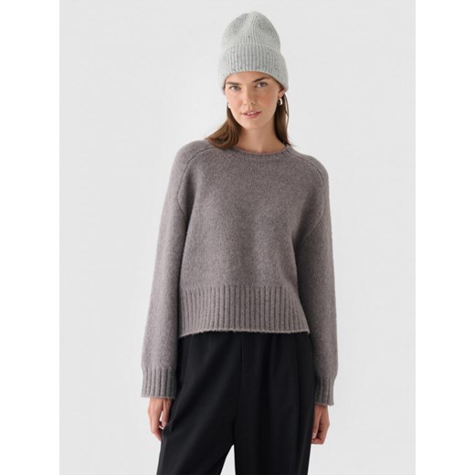 Damski sweter Outhorn OTHWAW24TSWEF116 - szary ze sklepu Sportstylestory.com w kategorii Swetry damskie - zdjęcie 181943856