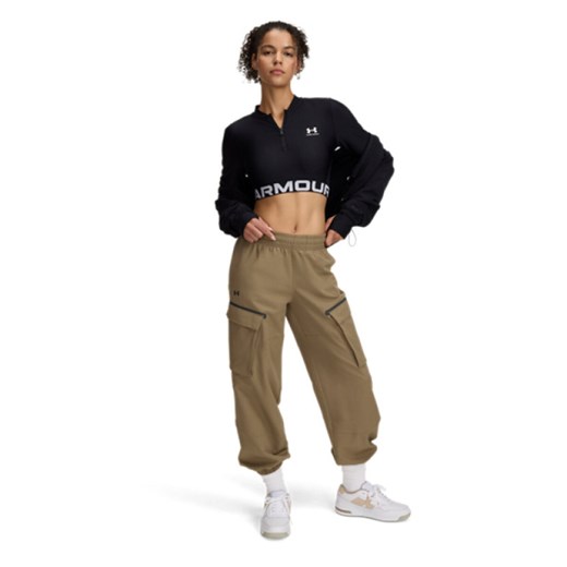 Damskie spodnie treningowe Under Armour Unstoppable Cargo Pant - khaki ze sklepu Sportstylestory.com w kategorii Spodnie damskie - zdjęcie 181944268