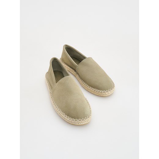 Reserved - Zamszowe espadryle - jasny zielony ze sklepu Reserved w kategorii Espadryle męskie - zdjęcie 181973948
