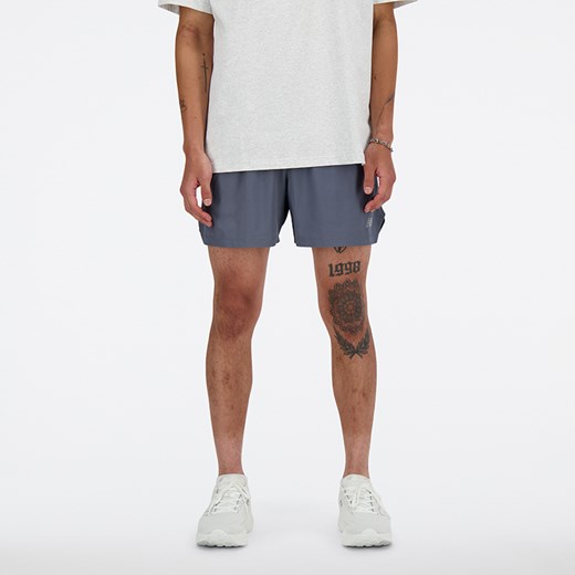 Spodenki męskie New Balance MS41286GT – szare ze sklepu streetstyle24.pl w kategorii Spodenki męskie - zdjęcie 181980649