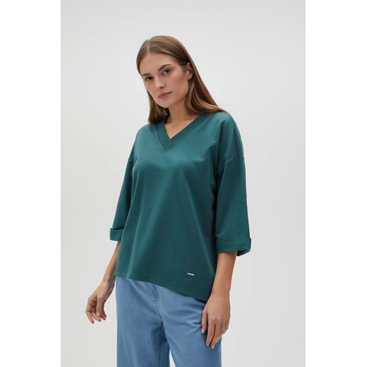 Bluza oversize z dekoltem w serek zielona ze sklepu Moodo.pl w kategorii Bluzy damskie - zdjęcie 181983155