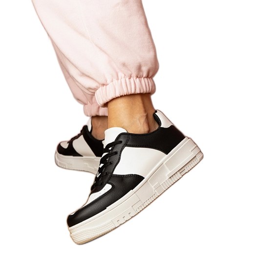 Czarne sneakersy sportowe na platfotmie ze sklepu ButyModne.pl w kategorii Buty sportowe damskie - zdjęcie 181984786