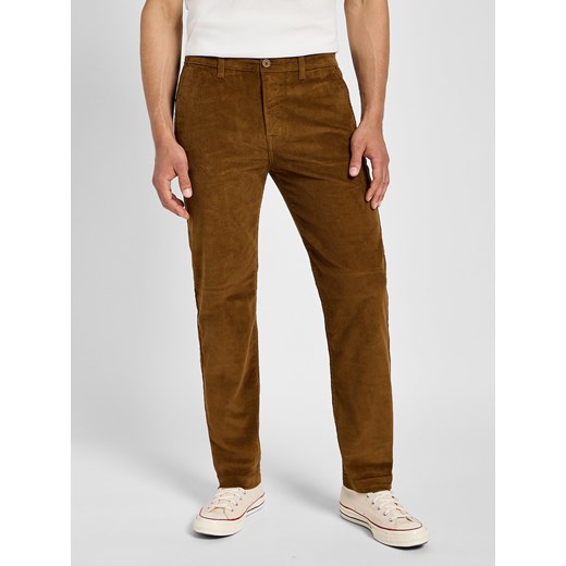 LEE MĘSKIE SPODNIE MATERIAŁOWE LEE REGULAR CHINO BUFFALO 112355777 ze sklepu YouNeedit.pl w kategorii Spodnie męskie - zdjęcie 182003195