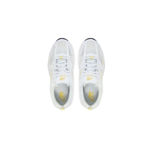 Buty sportowe damskie białe New Balance w stylu casual na płaskiej podeszwie
