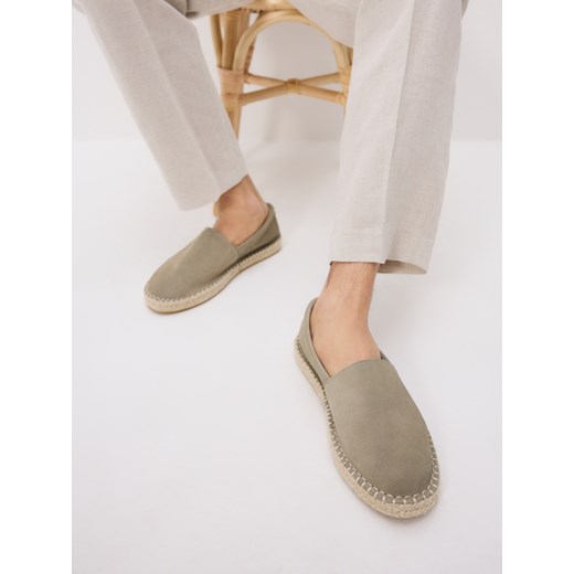 Reserved - Zamszowe espadryle - jasny zielony ze sklepu Reserved w kategorii Espadryle męskie - zdjęcie 182017809