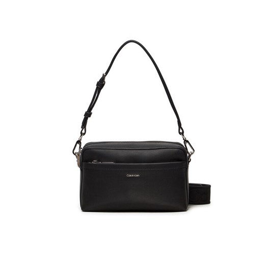 Torebka Calvin Klein C Must Convertible K60K612901 Czarny ze sklepu eobuwie.pl w kategorii Torebki damskie - zdjęcie 182034859
