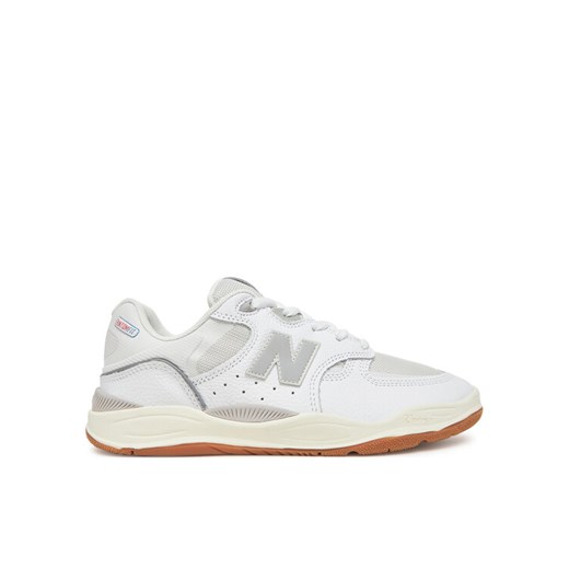 Sneakersy New Balance NM1010AW Biały ze sklepu eobuwie.pl w kategorii Buty sportowe męskie - zdjęcie 182035779