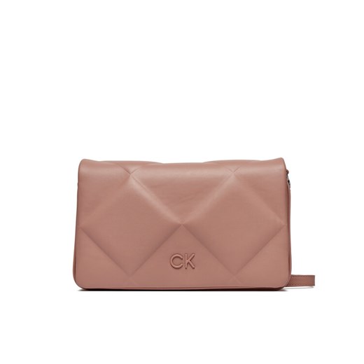 Torebka Calvin Klein Re-Lock Quilt Shoulder Bag K60K611021 Różowy ze sklepu eobuwie.pl w kategorii Listonoszki - zdjęcie 182043575