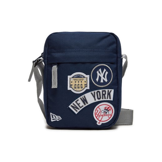Saszetka New Era Mlb Patch Side Nyy 60358207 Granatowy ze sklepu eobuwie.pl w kategorii Saszetki - zdjęcie 182044879