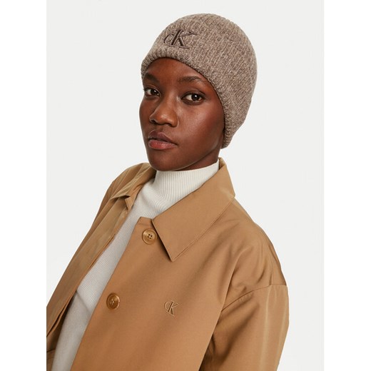 Czapka Calvin Klein Thick Embroidery K60K612321 Beżowy ze sklepu eobuwie.pl w kategorii Czapki zimowe damskie - zdjęcie 182052415