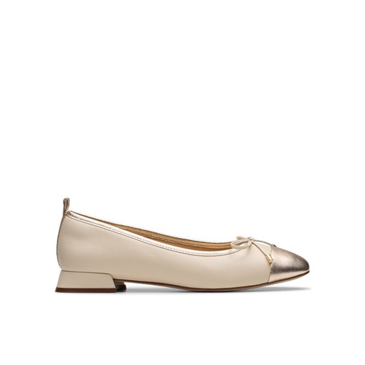Baleriny Clarks Ubree15 Poppy 26181326 Beżowy ze sklepu eobuwie.pl w kategorii Balerinki - zdjęcie 182054126
