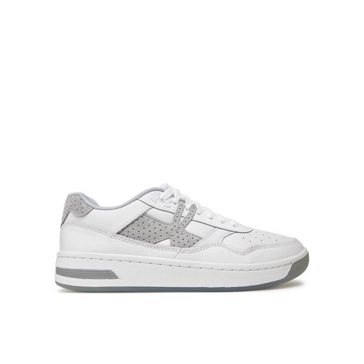 Sneakersy Under Armour UA Court 96 Suede 3028765 Biały ze sklepu eobuwie.pl w kategorii Buty sportowe męskie - zdjęcie 182054315