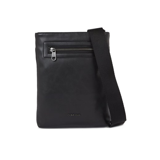 Saszetka Calvin Klein Ck Elevated Flatpack K50K510833 Czarny ze sklepu eobuwie.pl w kategorii Torby męskie - zdjęcie 182054556