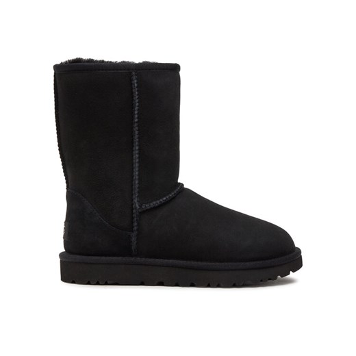 Śniegowce Ugg W Classic Short II 1016223 Czarny ze sklepu eobuwie.pl w kategorii Śniegowce damskie - zdjęcie 182065959