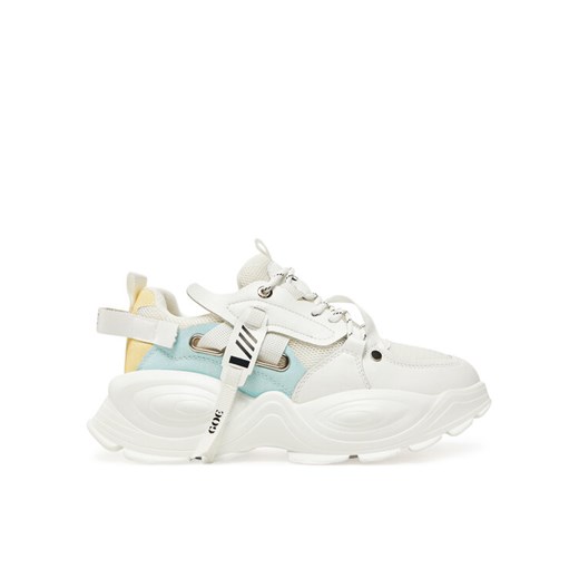 Sneakersy GOE NN2N4039 Biały ze sklepu eobuwie.pl w kategorii Buty sportowe damskie - zdjęcie 182066058
