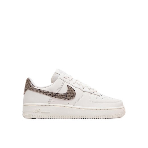 Sneakersy Nike Air Force 1 '07 DD8959 002 Biały ze sklepu eobuwie.pl w kategorii Buty sportowe damskie - zdjęcie 182066597