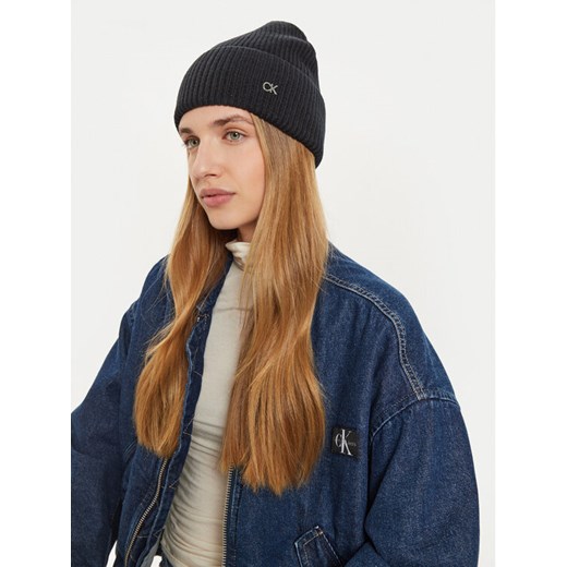Czapka Calvin Klein K60K612592 Czarny ze sklepu eobuwie.pl w kategorii Czapki zimowe damskie - zdjęcie 182075026