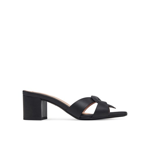 Klapki LOVE MOSCHINO JA28065G1MIA0000 Czarny ze sklepu eobuwie.pl w kategorii Klapki damskie - zdjęcie 182084708