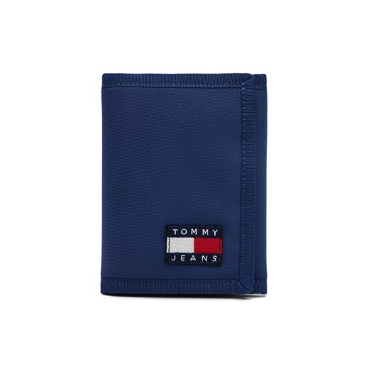 Mały Portfel Męski Tommy Jeans Tjm Ess Daily Nylon Tri Wallet AM0AM13269 Granatowy ze sklepu eobuwie.pl w kategorii Portfele męskie - zdjęcie 182092646