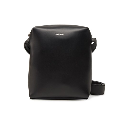 Saszetka Calvin Klein Ck Premium Leather Reporter S K50K512887 Czarny ze sklepu eobuwie.pl w kategorii Torby męskie - zdjęcie 182095119