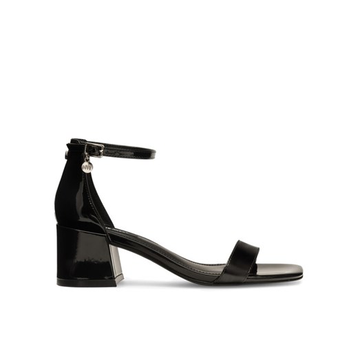 Sandały Nine West ERMINA FF-2308 Czarny ze sklepu eobuwie.pl w kategorii Sandały damskie - zdjęcie 182101625