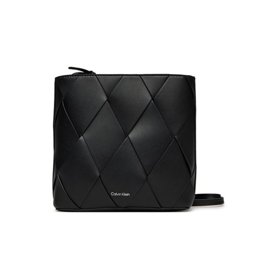 Torebka Calvin Klein Ck Woven Square Crossbody K60K612991 Czarny ze sklepu eobuwie.pl w kategorii Listonoszki - zdjęcie 182111116