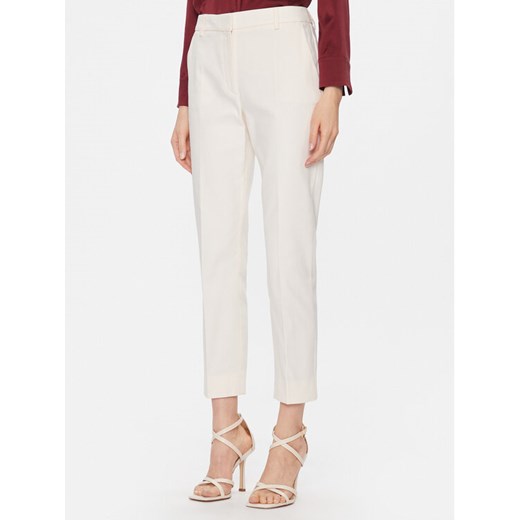Weekend Max Mara Spodnie materiałowe Vite 2415131031 Beżowy Regular Fit ze sklepu MODIVO w kategorii Spodnie damskie - zdjęcie 182593749