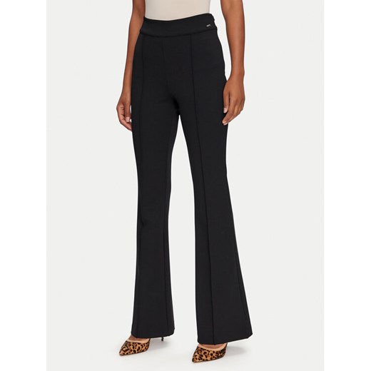 Guess Spodnie materiałowe W4YB01 KCBO2 Czarny Slim Fit ze sklepu MODIVO w kategorii Spodnie damskie - zdjęcie 182596119