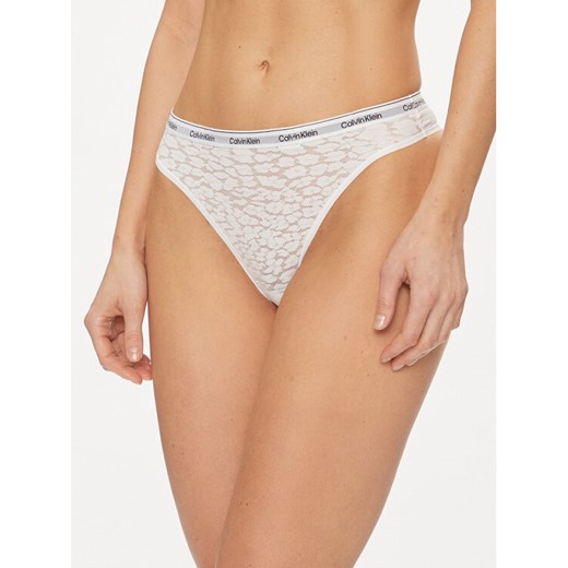 Calvin Klein Underwear Stringi 000QD5051E Biały ze sklepu MODIVO w kategorii Majtki damskie - zdjęcie 182596277