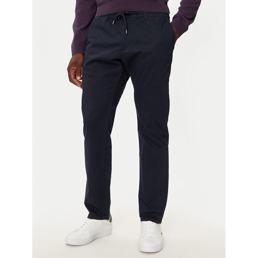 s.Oliver Spodnie materiałowe 2150236 Granatowy Slim Fit ze sklepu MODIVO w kategorii Spodnie męskie - zdjęcie 182596947