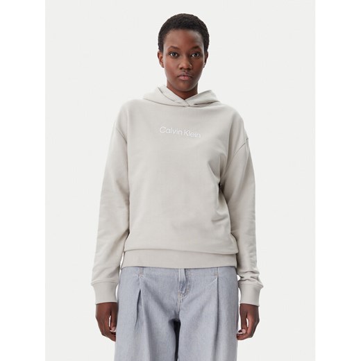 Calvin Klein Bluza Hero Logo K20K205449 Szary Regular Fit ze sklepu MODIVO w kategorii Bluzy damskie - zdjęcie 182597357