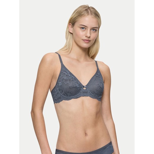 Triumph Biustonosz z fiszbiną Amourette Charm 10214458 Niebieski ze sklepu MODIVO w kategorii Biustonosze - zdjęcie 182597545