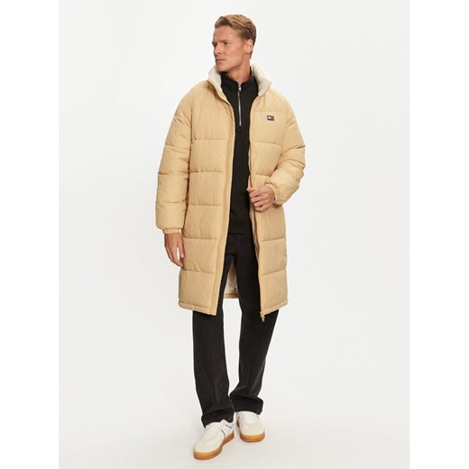 Tommy Jeans Kurtka zimowa DM0DM20604 Beżowy Regular Fit ze sklepu MODIVO w kategorii Kurtki męskie - zdjęcie 182598496