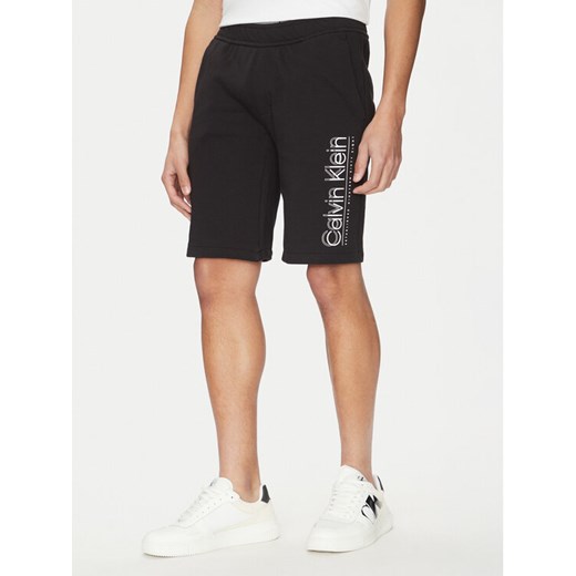 Calvin Klein Szorty sportowe Modern Twill K10K114122 Czarny Regular Fit ze sklepu MODIVO w kategorii Spodenki męskie - zdjęcie 182598678